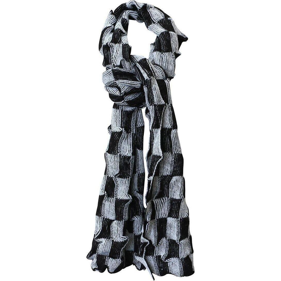 Scarf Crinkle BW