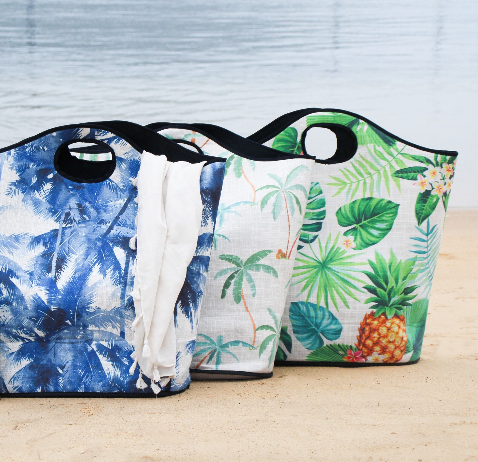 Beach Bag Navy Palm