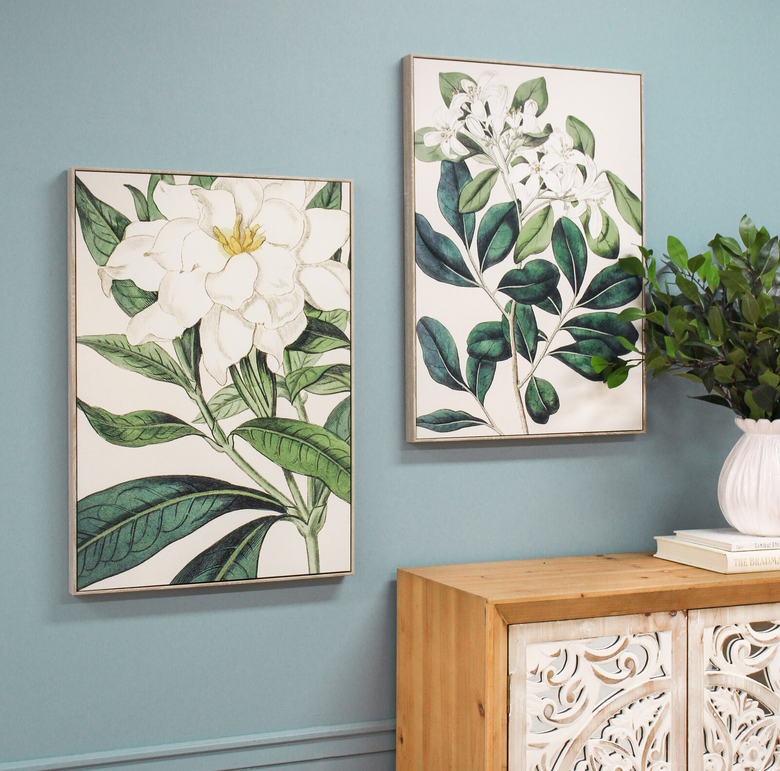 Framed Canvas Gardenia
