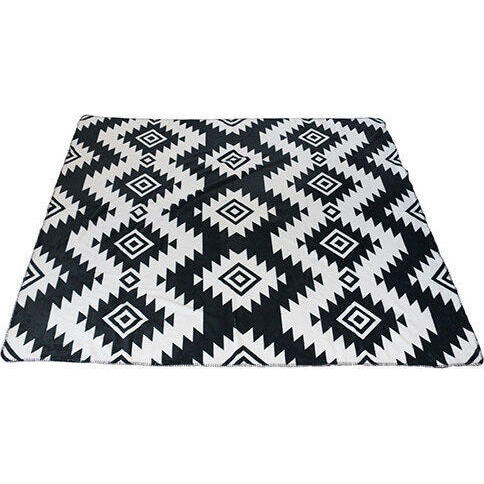 Throw Aztec BW