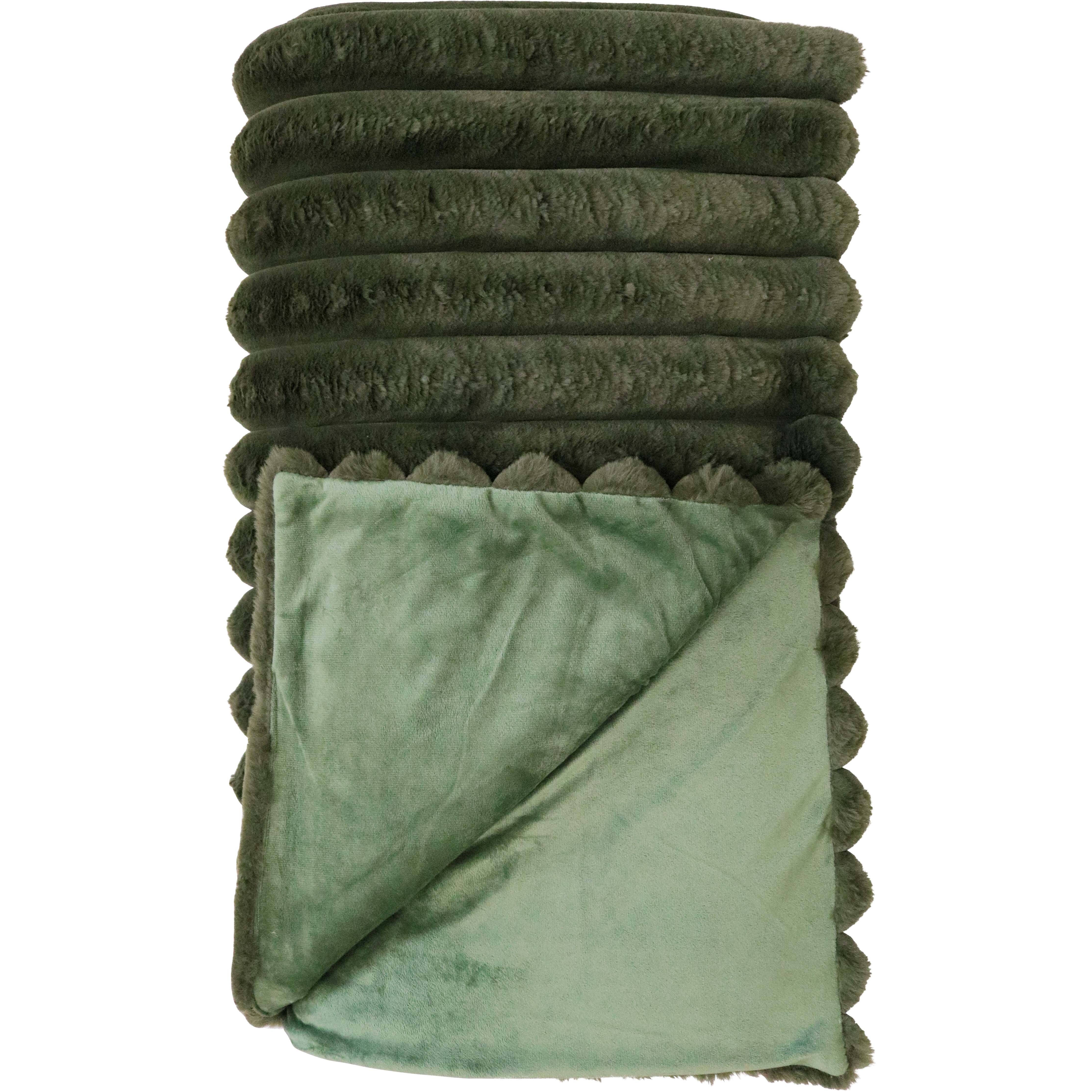 Puffer Faux Fur Blanket Moss