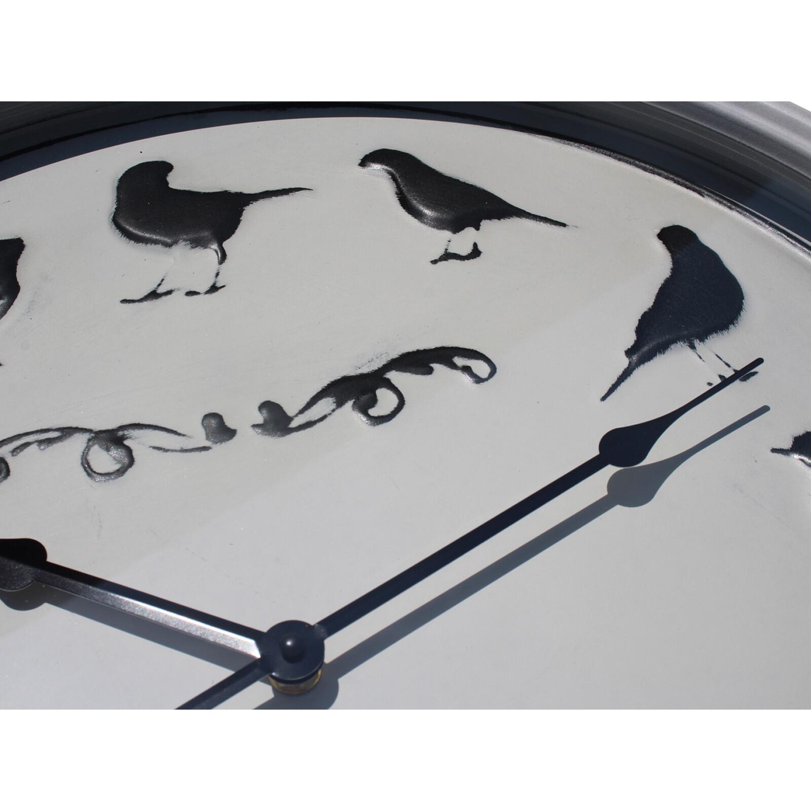 Clock Black Bird W/Grey Frame 48cm