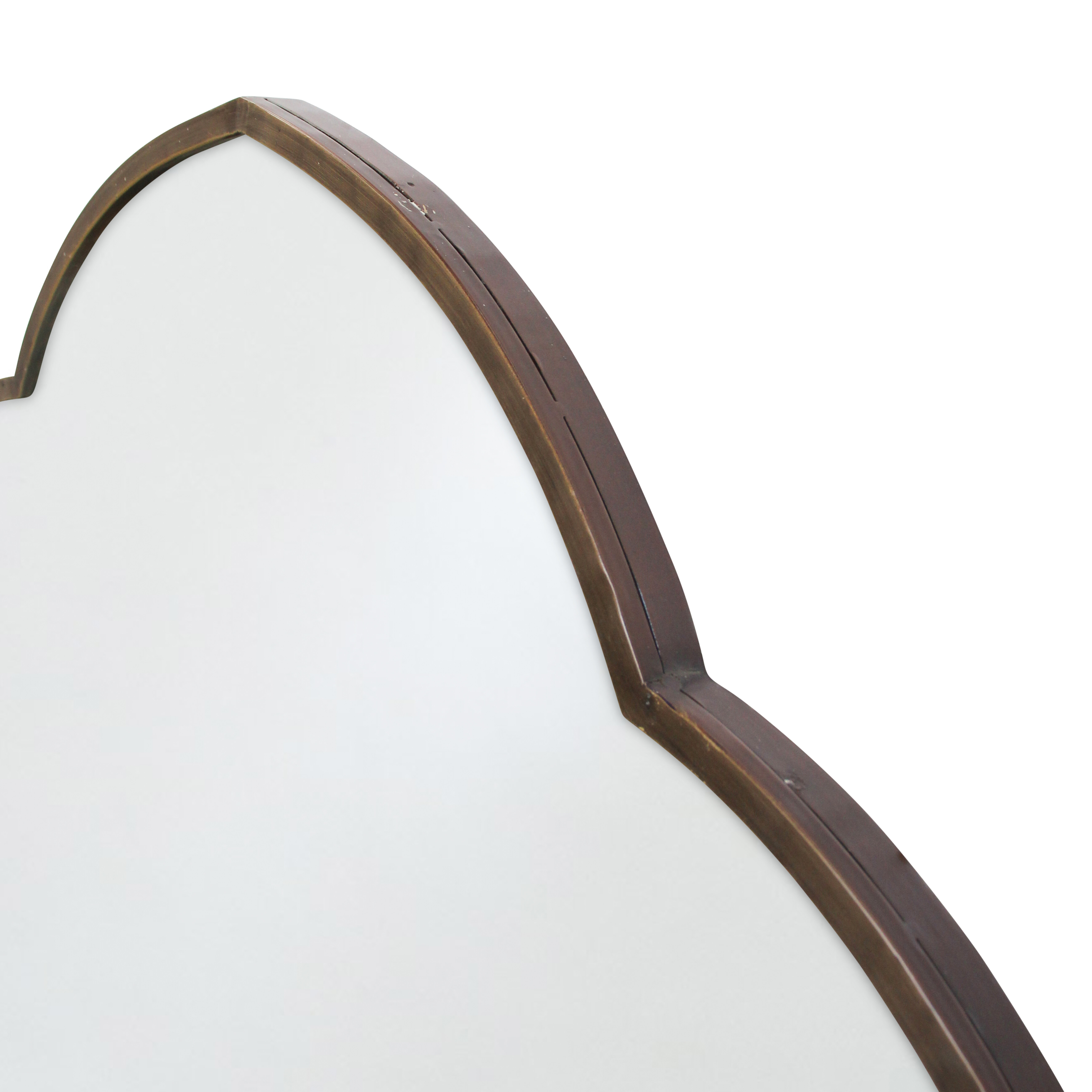 #Mirror Lucia Dark