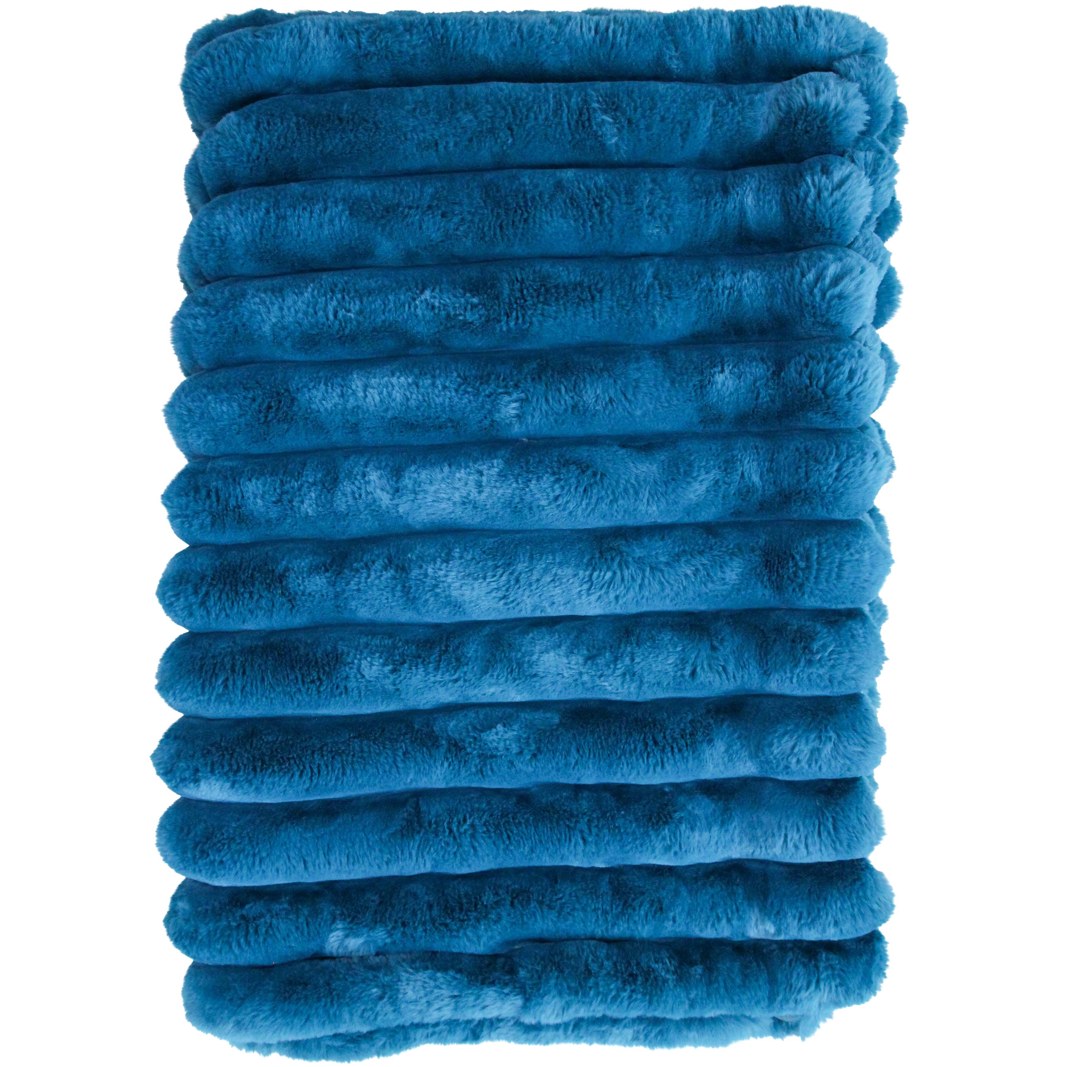 Blanket Puffer Faux Fur Prussian