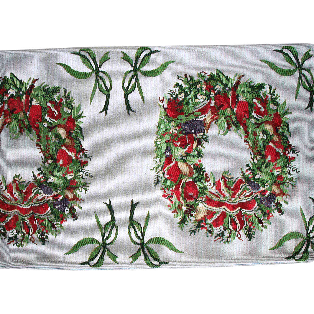 Table Runner Wreath