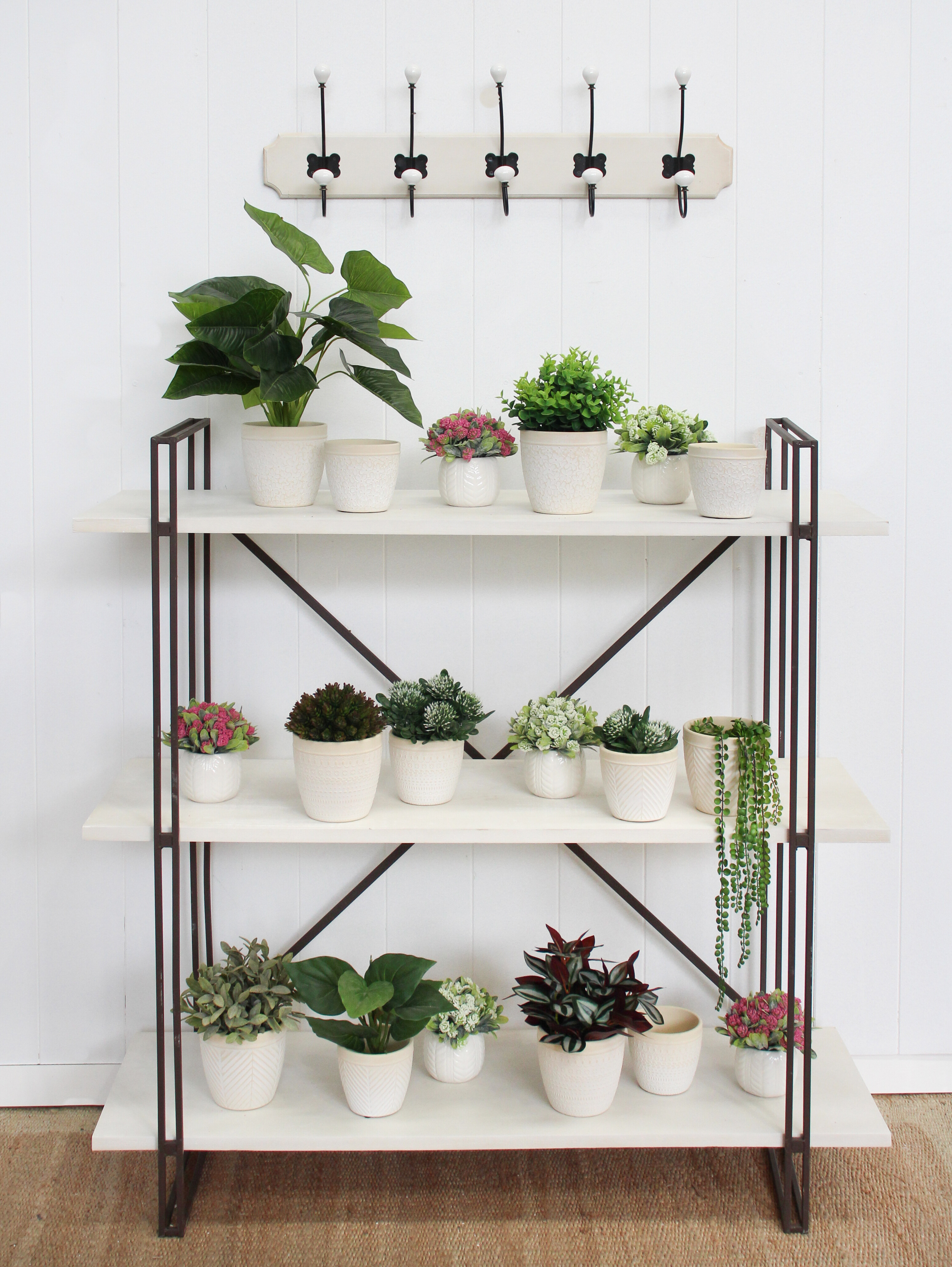 Triple shelf