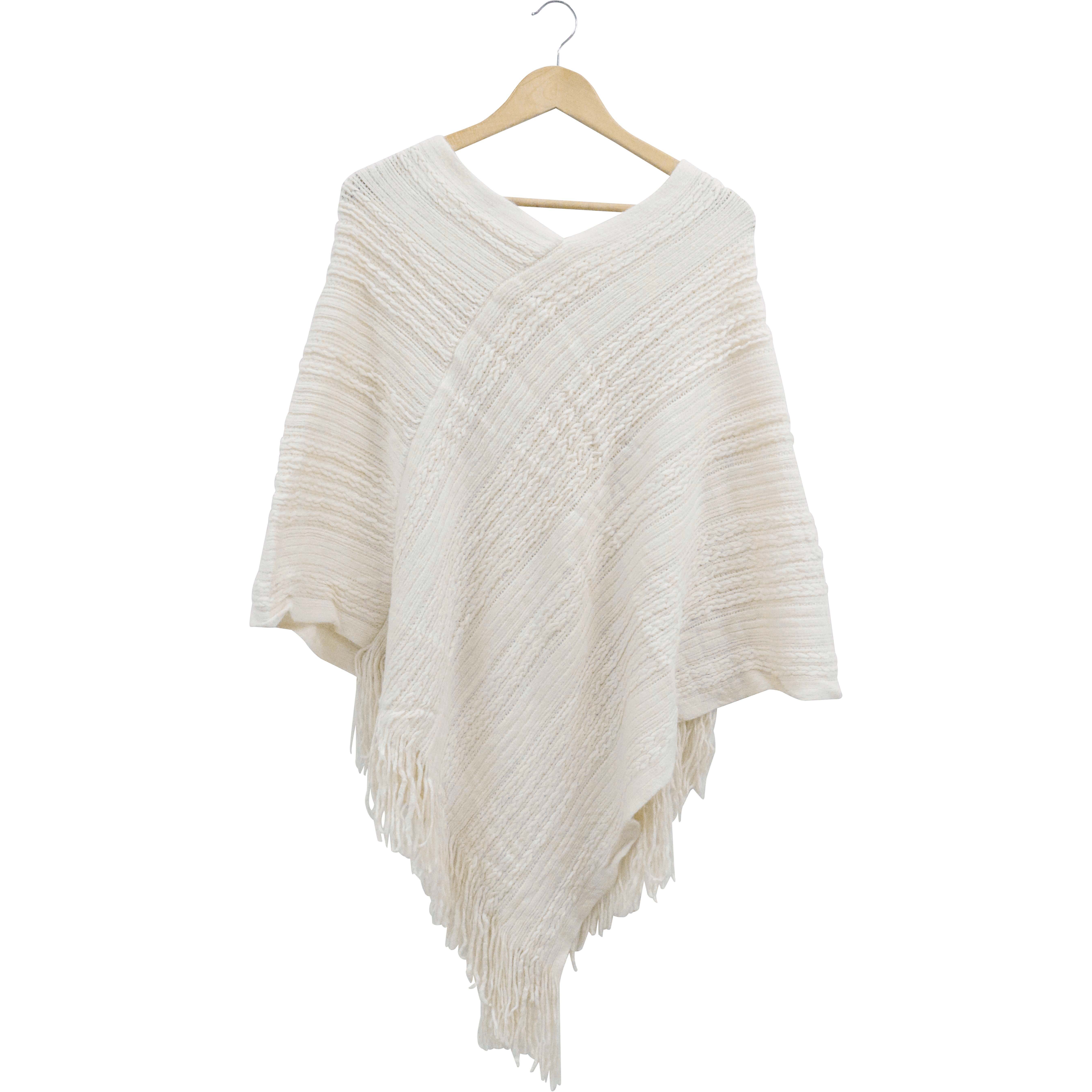 Knitted Poncho Ava Ivory