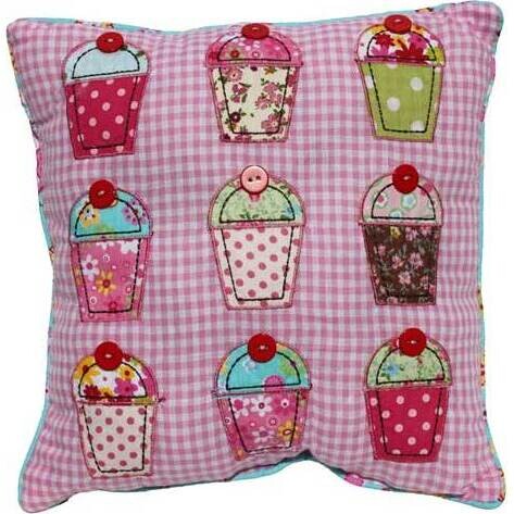 Cushion - Cupcake Check