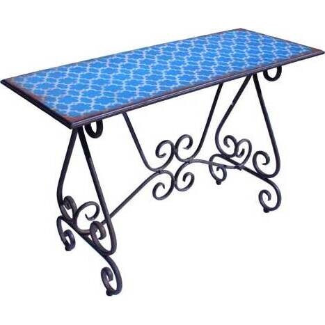 Table Quatrefoil