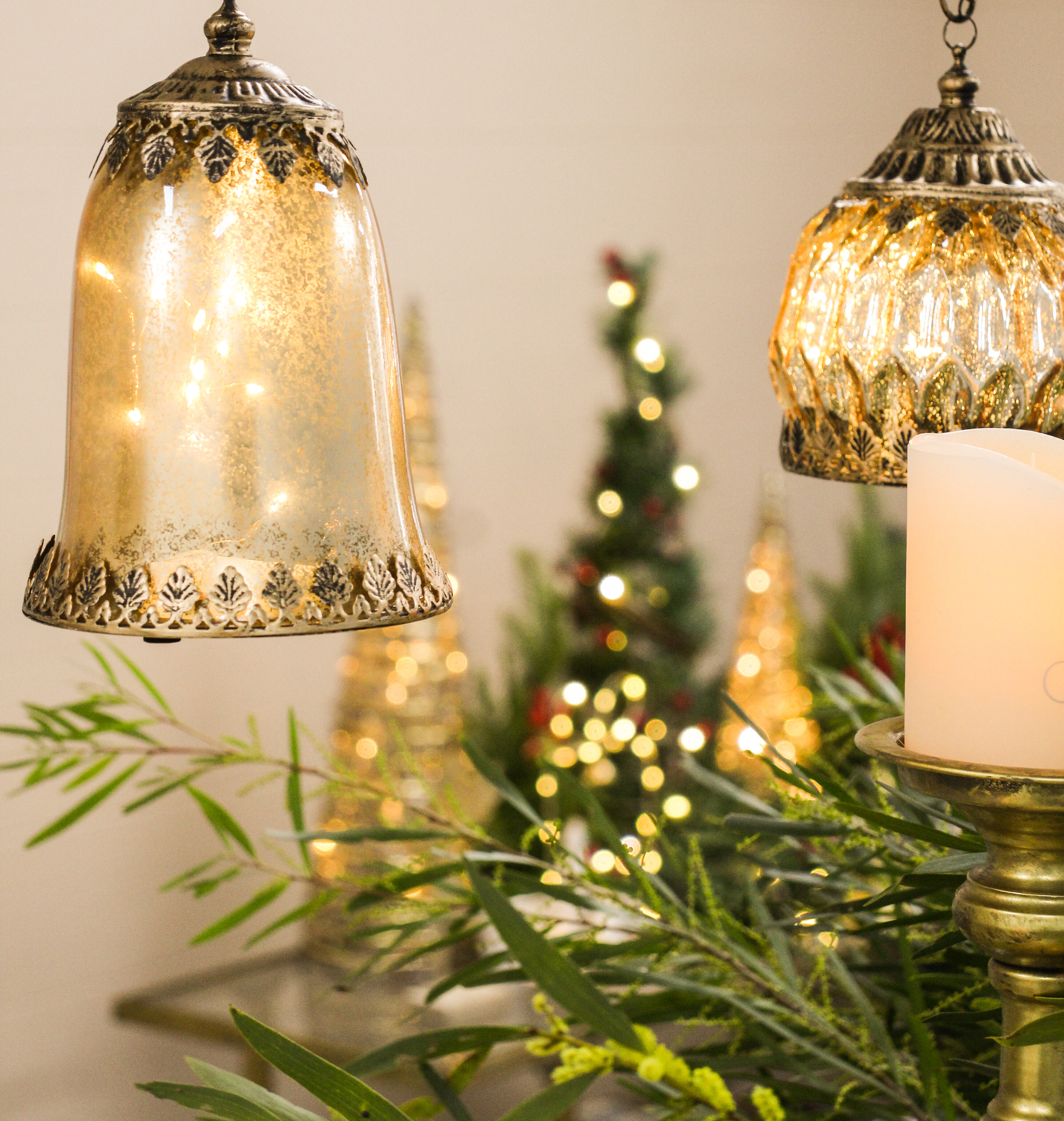 Lantern LED Bauble Gold